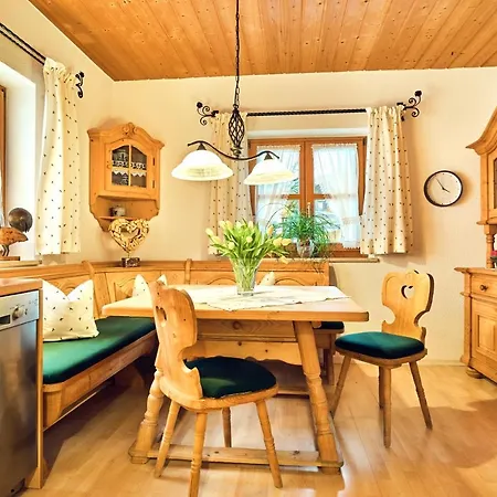 Wohlfuehl-ferienwohnungen Kirchberger Apartment